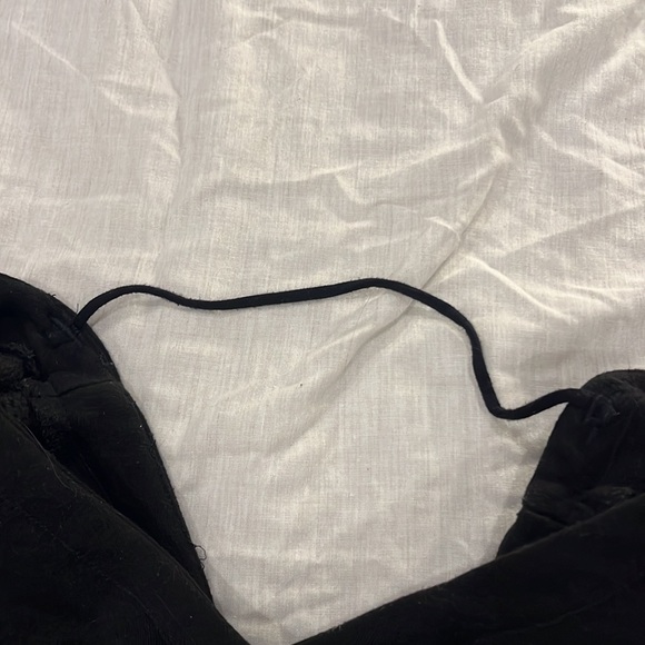 Pretty Little Thing Off the Shoulder top - Picture 3 of 3